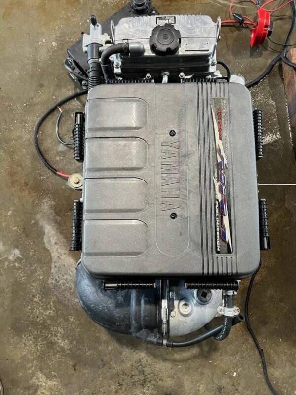 Yamaha Motor MR1 HO 160HP Waverunner Complete Engine - Image 3