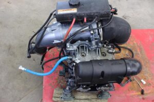 YAMAHA WAVE RAIDER 700 Motor Engine With Carbs Ignition Exhaust