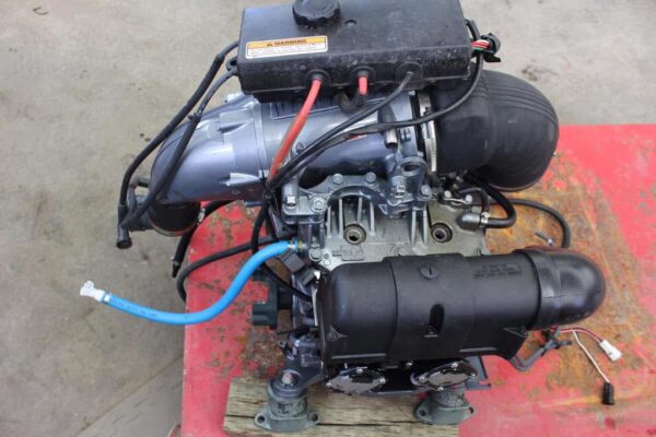 YAMAHA WAVE RAIDER 700 Motor Engine With Carbs Ignition Exhaust